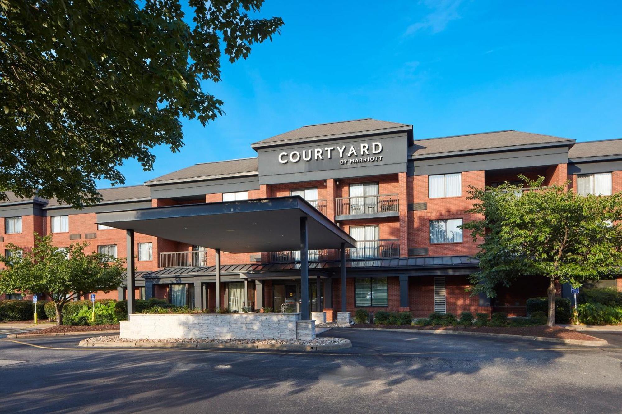 Courtyard Newport News Yorktown Hotel Eksteriør billede